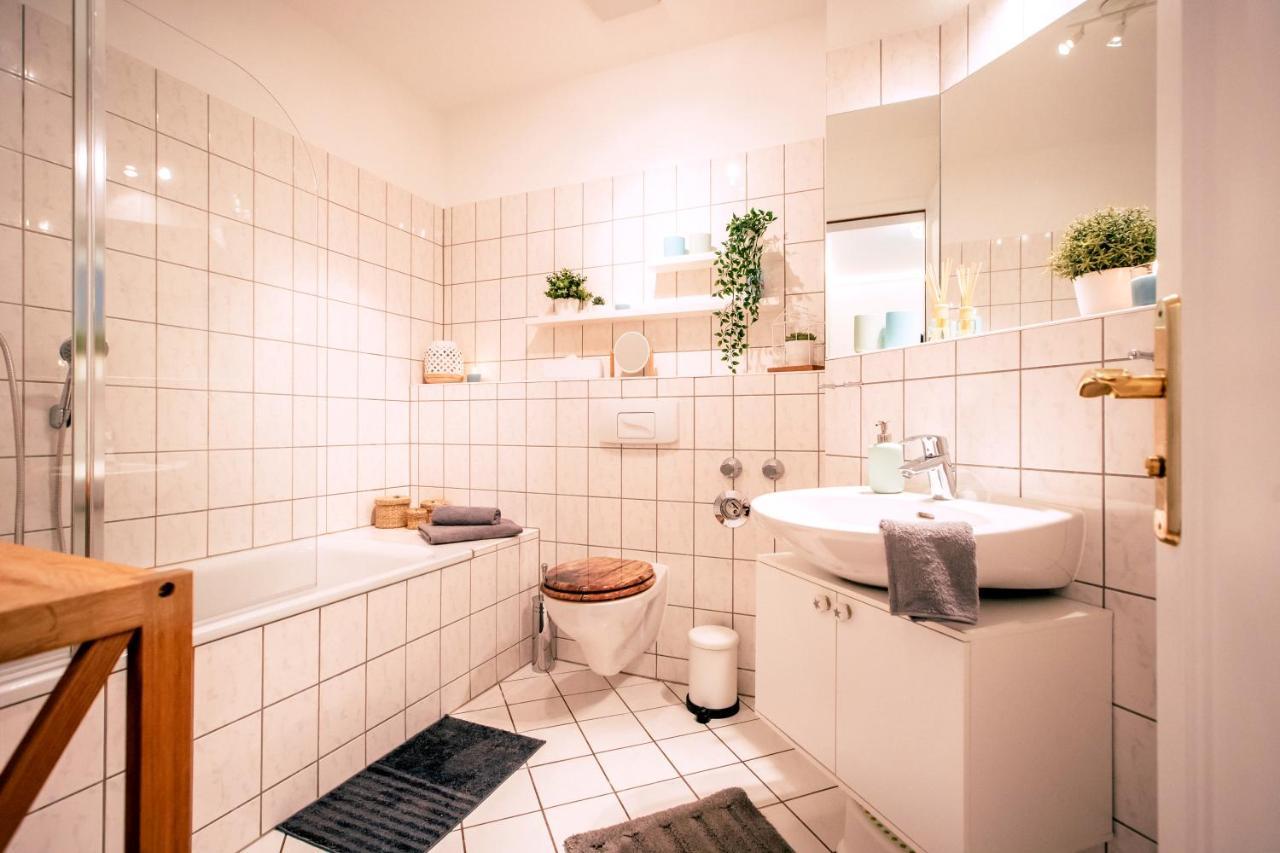 Gemuetliche Ferienwohnung Neben Der Arena Leipzig "Waldi" エクステリア 写真